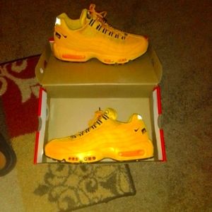 Airmax 95 NYC Taxi's